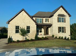 107 Sutton Pl, Gallatin, TN 37066