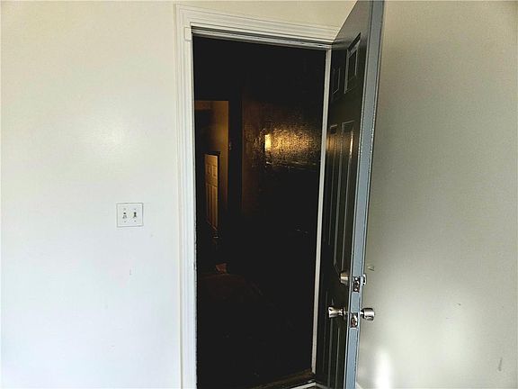 3rd image of 26 Inkerman St