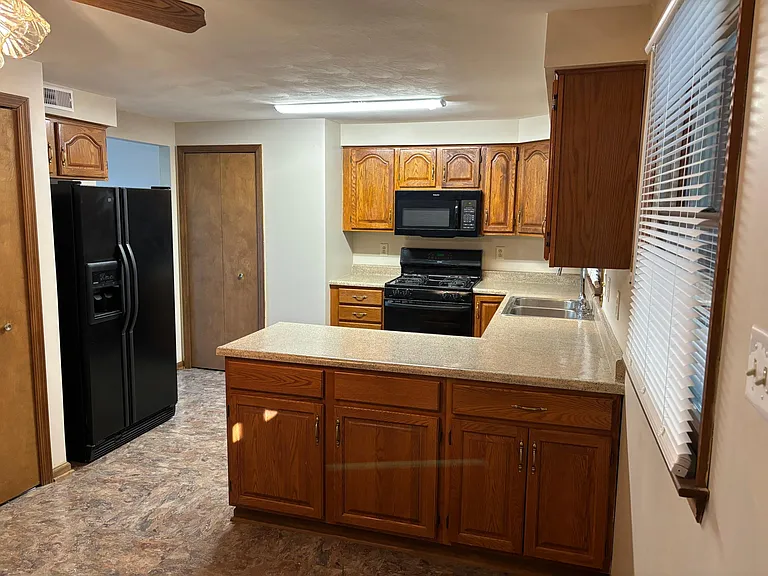 309 Dogwood Dr — Photo 5