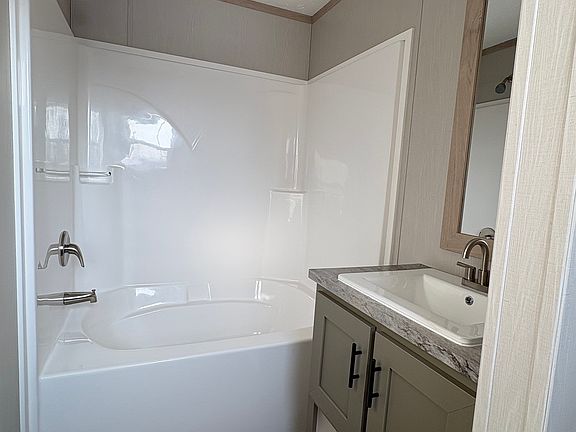 5th image of 125 S Manor St