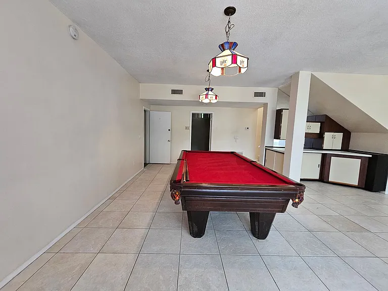 2818 SW 2nd Ave — Photo 26