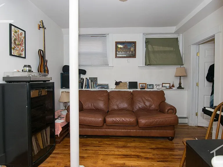 18 Saint Lukes Rd #3L — Photo 1