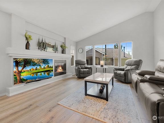 5th image of 16804 Cobblestone Drive