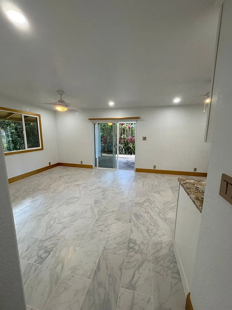 Newly Renovated 2 Bedroom / 1 Bathroom Cottage for Rent in Makawao! — Photo 3