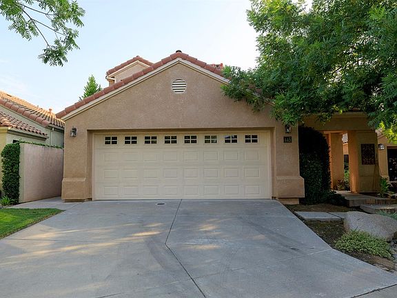 2nd image of 445 Terrasol Ln