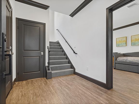 2nd image of 4323 Bloomfield Ln
