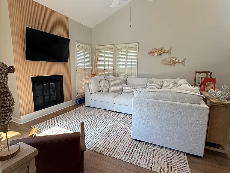389 Clubhouse Dr — Photo 19
