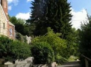 317 Edgewood Rd, Pittsburgh, PA 15221