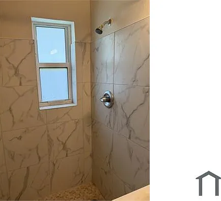305 NW 12th Ave — Photo 2