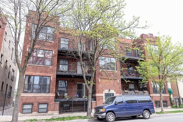 1st image of 3740 W Wrightwood Ave #3