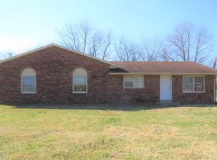 341 Hilltopper Dr, Bowling Green, KY 42101