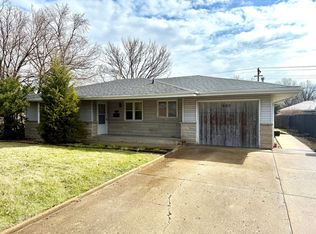 902 N Larkin Ave, Joliet, IL 60435