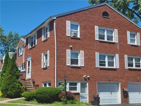 4341 Belmont Dr, Liverpool, NY 13090
