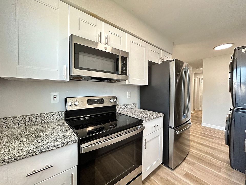 2nd image of 5541 Lynbrook Lndg