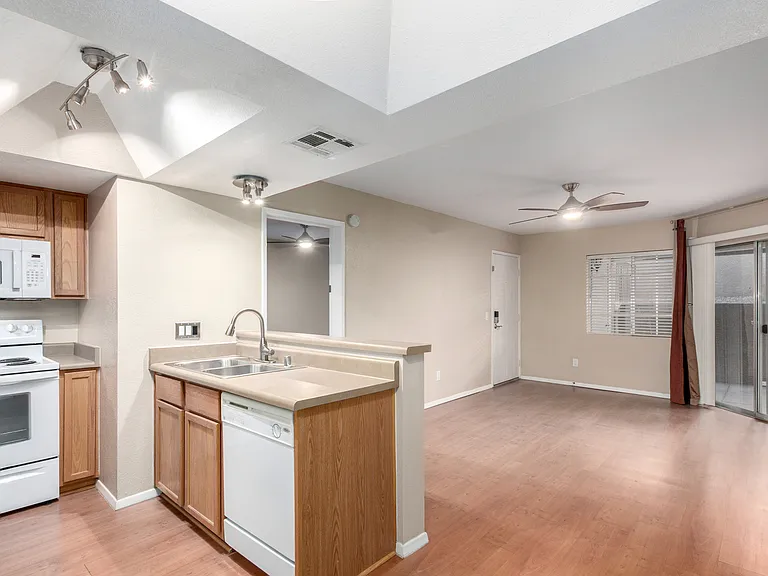 1720 E Thunderbird Rd #1037 — Photo 13