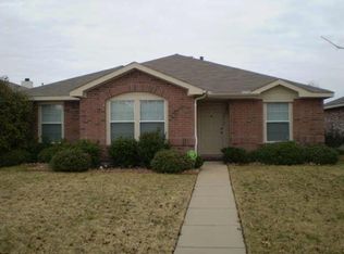 2812 McIntosh Ct, Lancaster, TX 75134