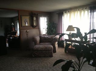 16 S Deanjou Ave, Eagle Point, OR 97524