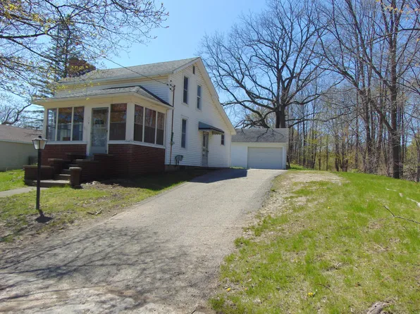 112 Torrey St, Manchester, MI 48158