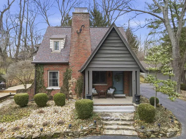 17 Red Bud Ln, Lancaster, OH 43130