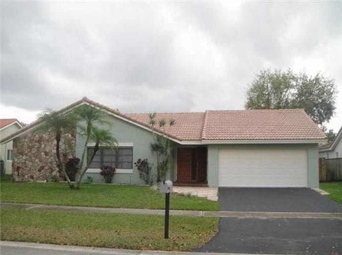 1st image of 10600 NW 6th St