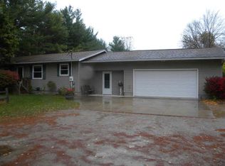 561 S Nine Mile Rd, Midland, MI 48640