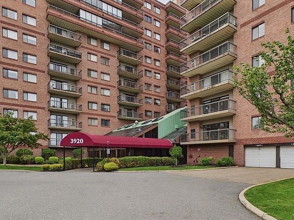 3rd image of 3920 Mystic Valley Pkwy APT 118