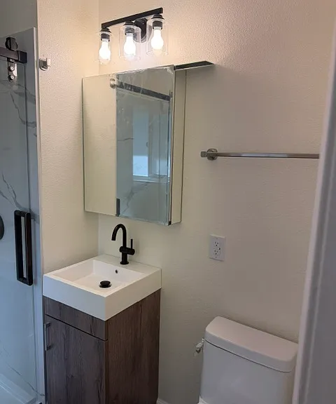 720 Merrywood Ln — Photo 21