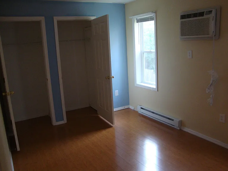 2813-15 W Queen Ln #1 — Photo 7