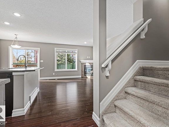 4th image of 219 Charlotte Way #81