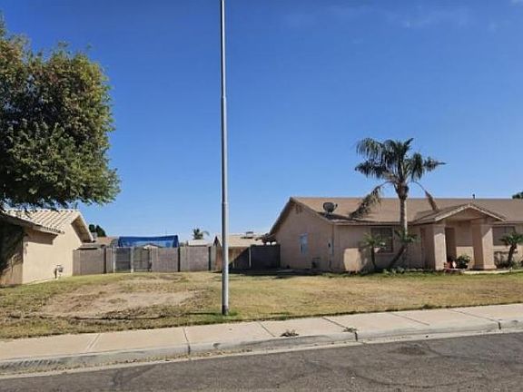 3rd image of 3055 S 32nd Ave