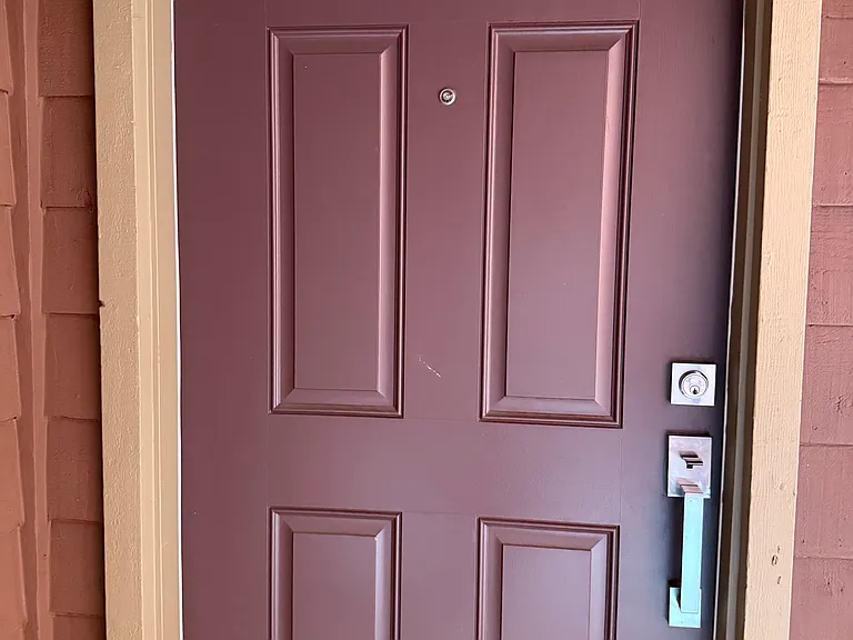 918 Catkin Ct — Photo 1