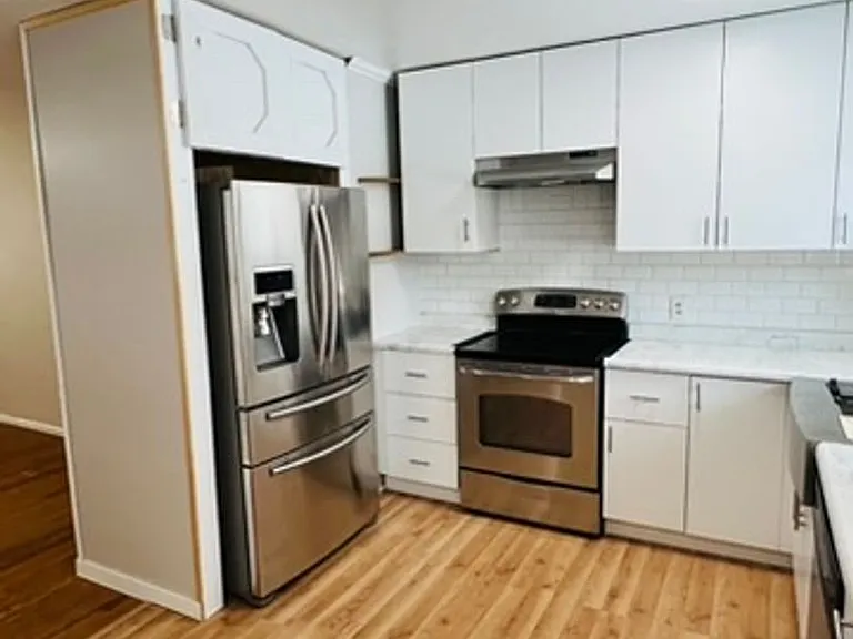 502 S Calhoun St — Photo 5