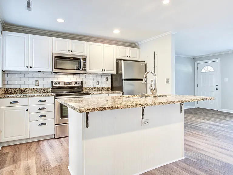 1236 Parkwood Estates Dr — Photo 14