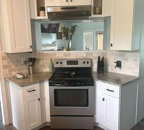 5th image of 191 Aaron Ct