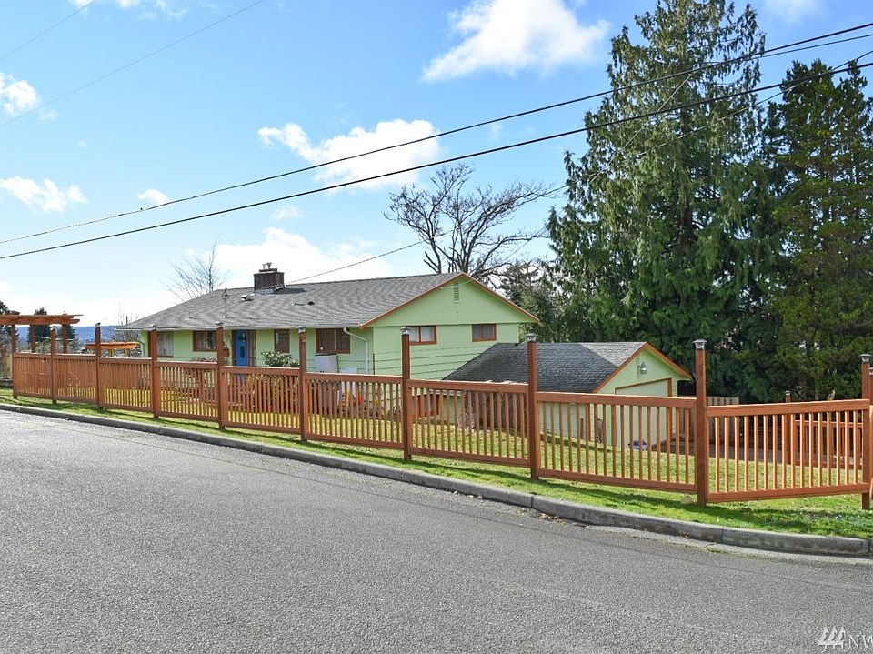 Wonderful 1956 MID CENTURY 4 Br 2 BA