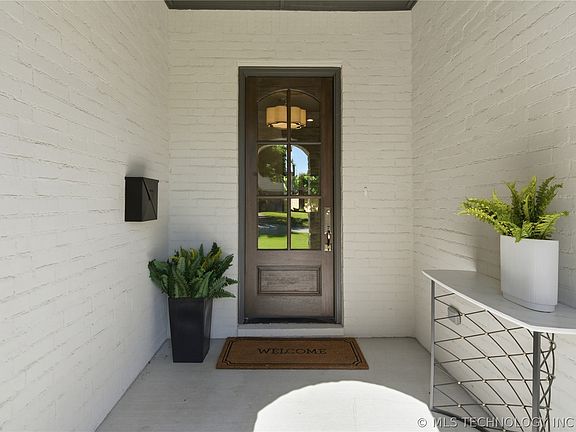 4th image of 2304 S Birmingham Pl