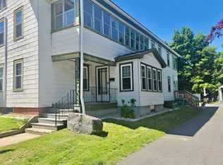 17 Walnut St, Rochester, NH 03867