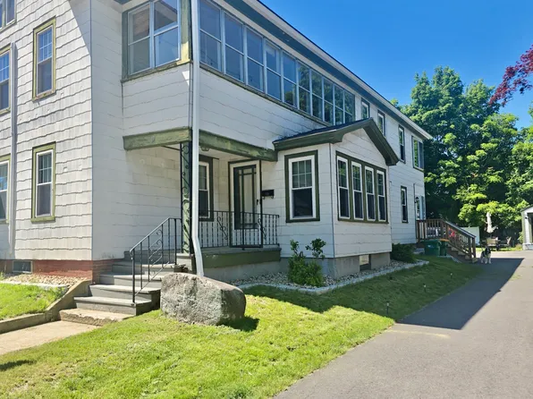 17 Walnut St, Rochester, NH 03867