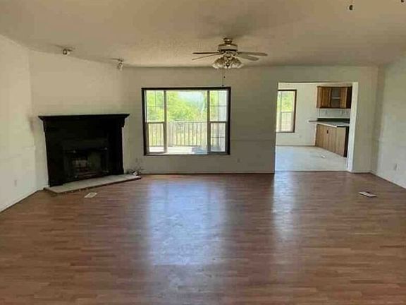 Additional Living Room
