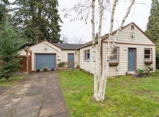 2737 Ferndale Dr, Eugene, OR 97404