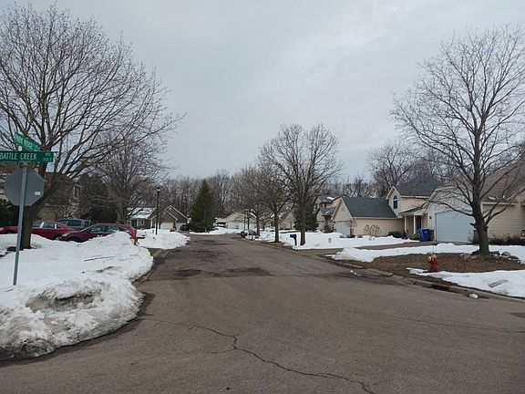 4th image of 1735 Louise Ave