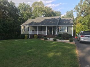 66 Drury Rd, Lynchburg, VA 24504