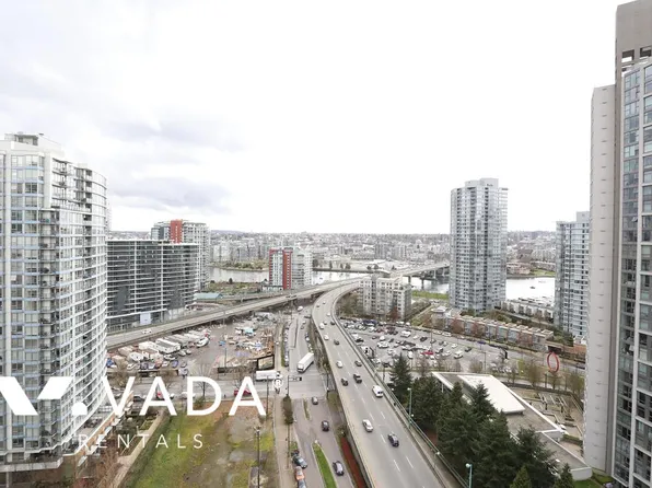 989 Beatty St #2103, Vancouver, BC V6Z 3C2