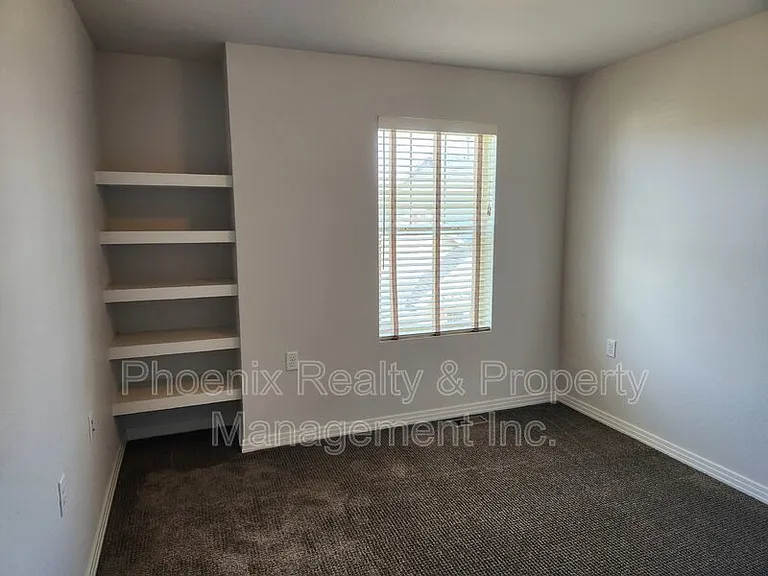 589 Gallegos Cir — Photo 21