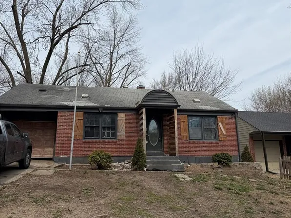 20 W Pocahontas Ln, Kansas City, MO 64114