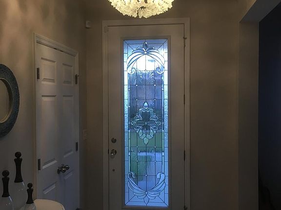 3rd image of 106 Charter Cir
