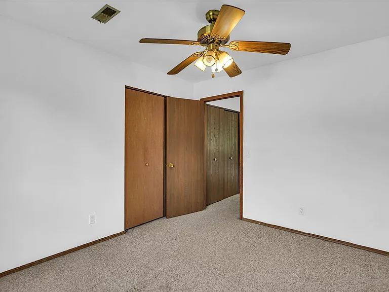 1617 Lyndhurst Dr #F — Photo 5
