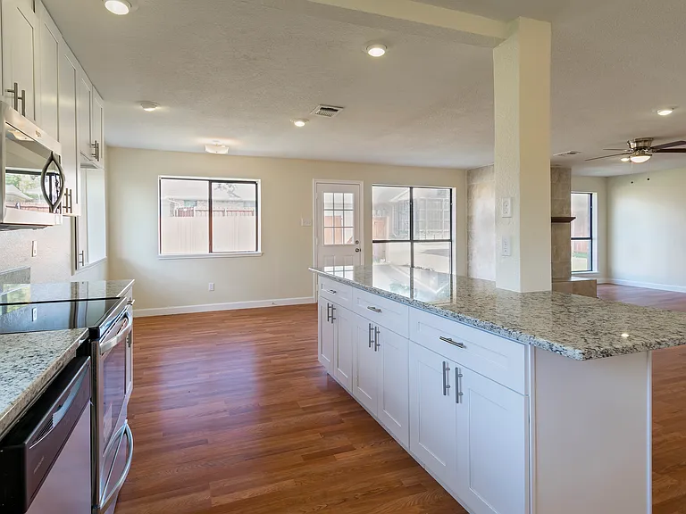 6536 Bronze Leaf Dr — Photo 15