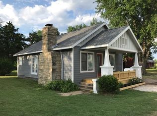 950 N River Rd, Udall, KS 67146