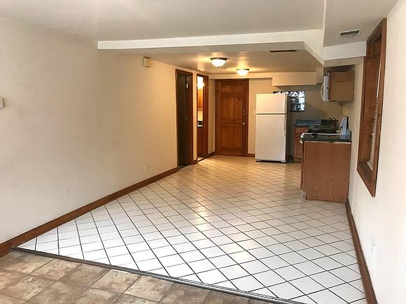4th image of 1330 N Campbell Ave #1